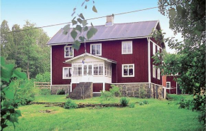 5 Bedroom Cozy Home In Kristdala